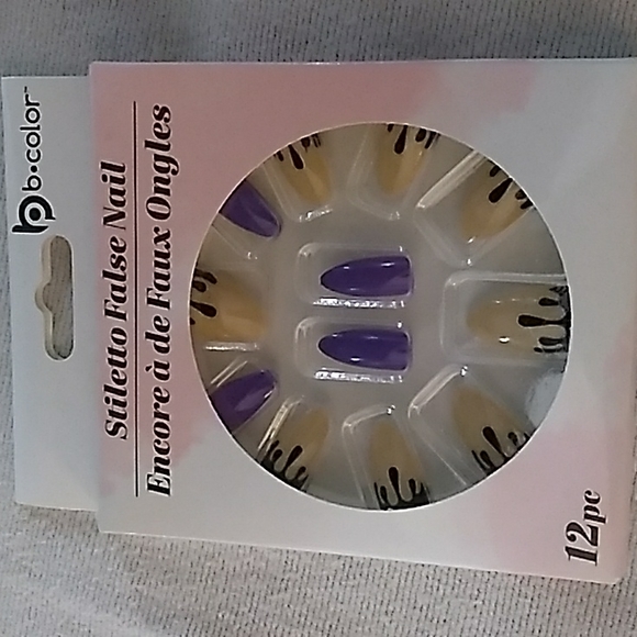 Custom drip stiletto nails - Picture 2 of 4